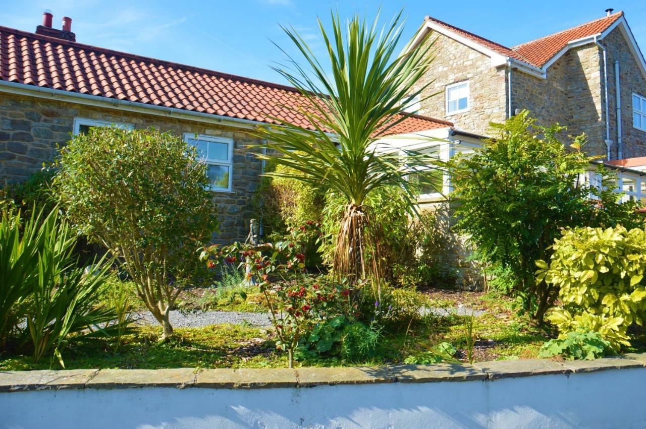 Middlehead Cottages Pickering Exterior photo
